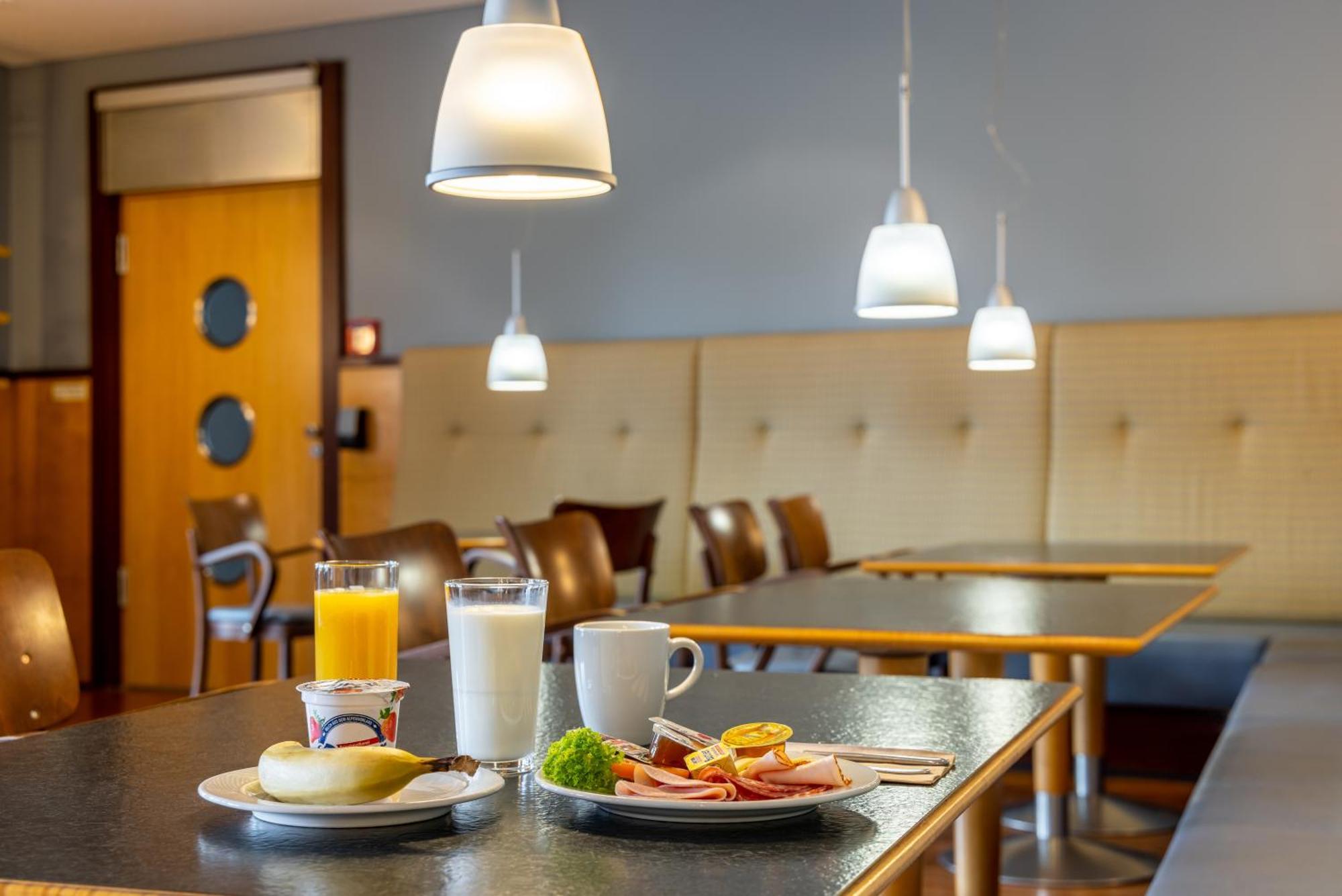Hotel Leipheim Sued Extérieur photo